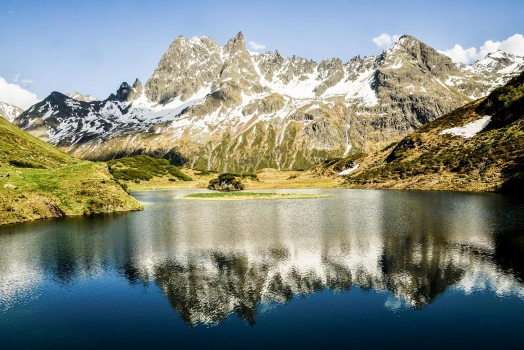 Pete Alpine Boutique Hotel - Klein Und Fein - Private Spa Suiten Und Zimmer Sankt Anton am Arlberg Bagian luar foto
