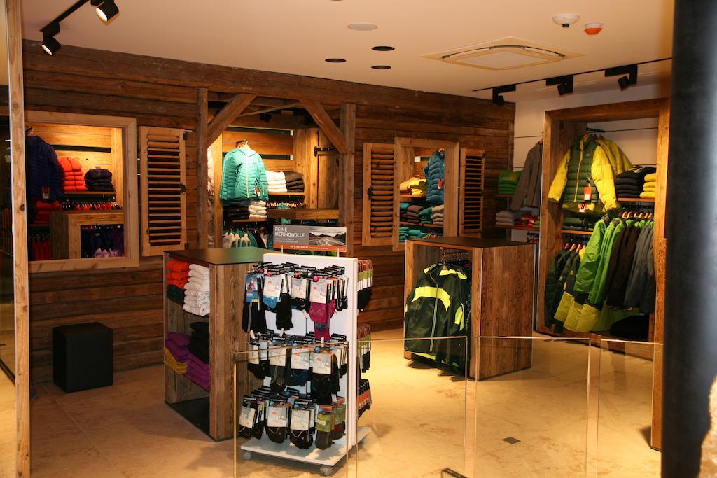 Pete Alpine Boutique Hotel - Klein Und Fein - Private Spa Suiten Und Zimmer Sankt Anton am Arlberg Bagian luar foto