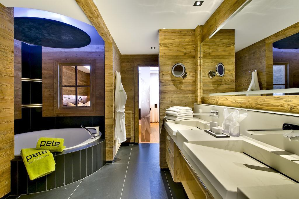 Pete Alpine Boutique Hotel - Klein Und Fein - Private Spa Suiten Und Zimmer Sankt Anton am Arlberg Ruang foto